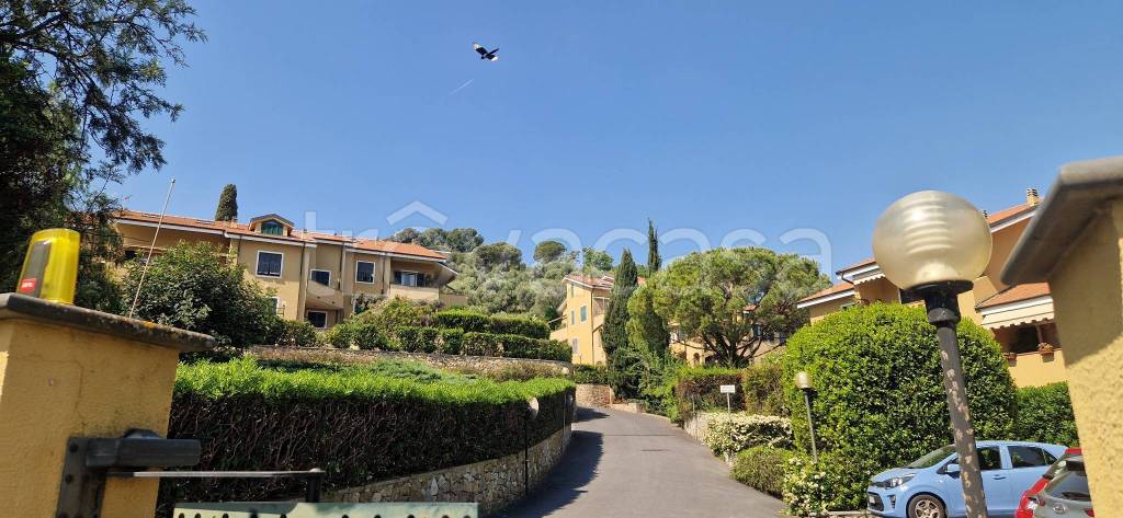 appartamento in vendita ad Imperia in zona Porto Maurizio