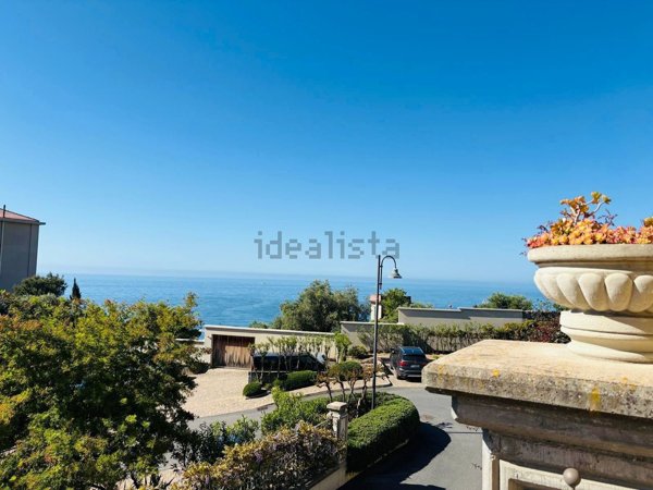 appartamento in vendita ad Imperia