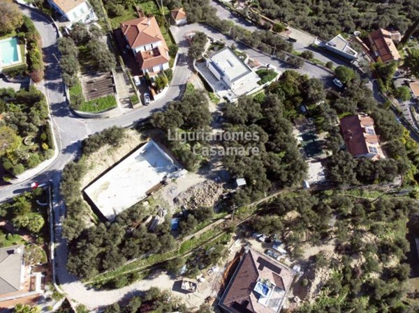 casa indipendente in vendita ad Imperia