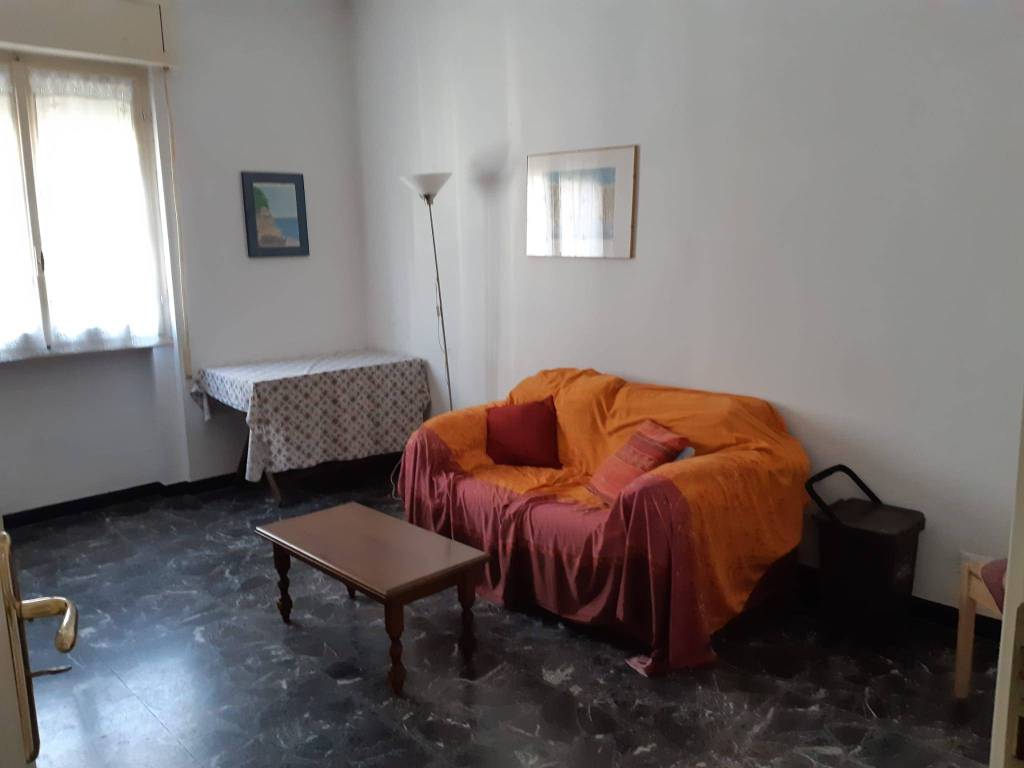 appartamento in vendita ad Imperia in zona Porto Maurizio