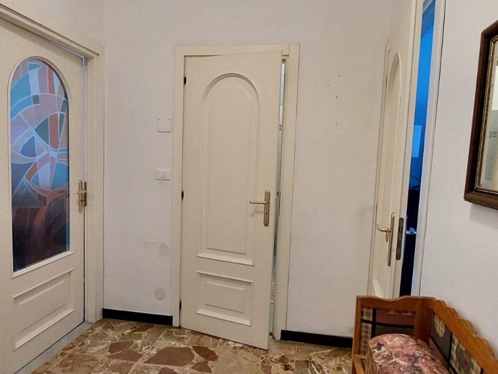appartamento in vendita ad Imperia in zona Porto Maurizio