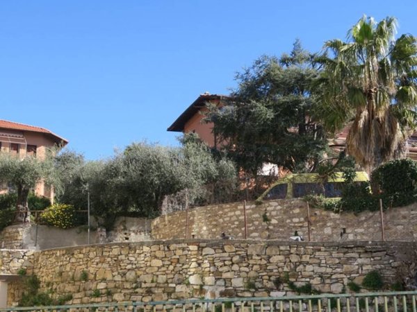 appartamento in vendita ad Imperia in zona Oneglia