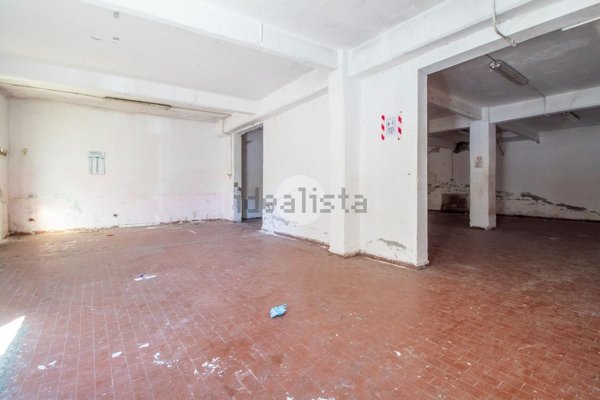 locale di sgombero in vendita ad Imperia