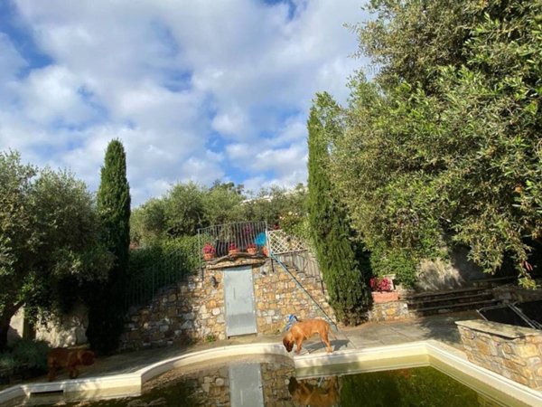 casa indipendente in vendita ad Imperia in zona Torrazza / Clavi
