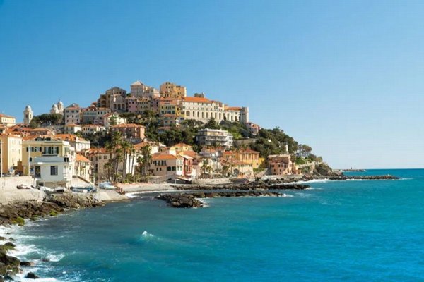 appartamento in vendita ad Imperia in zona Porto Maurizio
