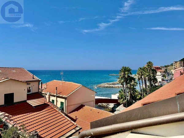 appartamento in vendita ad Imperia in zona Porto Maurizio