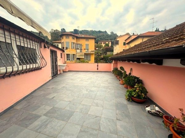 casa indipendente in vendita ad Imperia