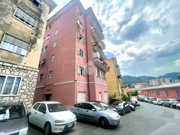 appartamento in vendita ad Imperia in zona Oneglia