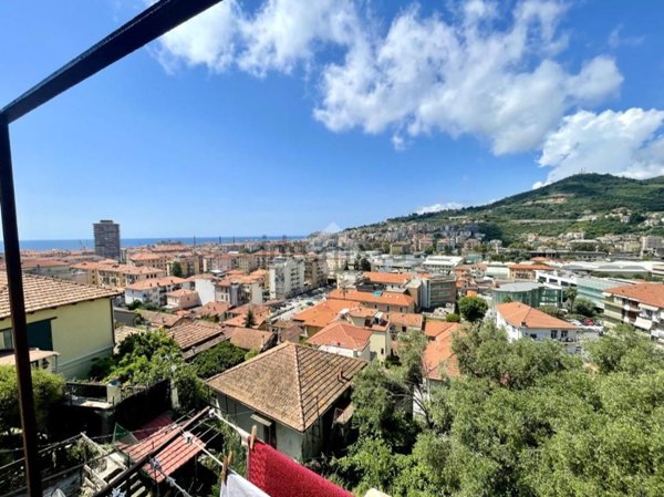 appartamento in vendita ad Imperia in zona Oneglia