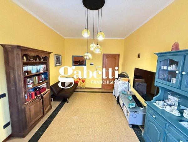 appartamento in vendita ad Imperia in zona Porto Maurizio