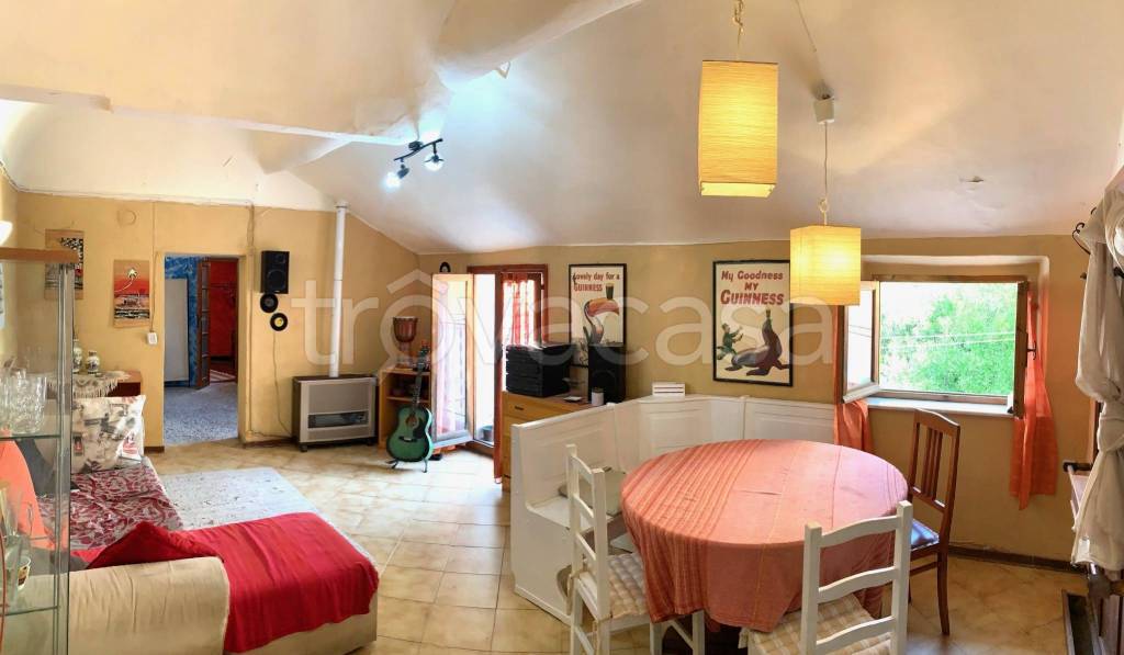 appartamento in vendita ad Imperia in zona Porto Maurizio