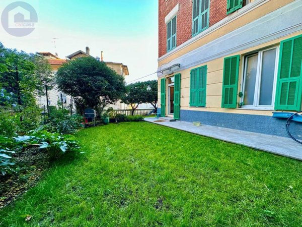 appartamento in vendita ad Imperia in zona Porto Maurizio