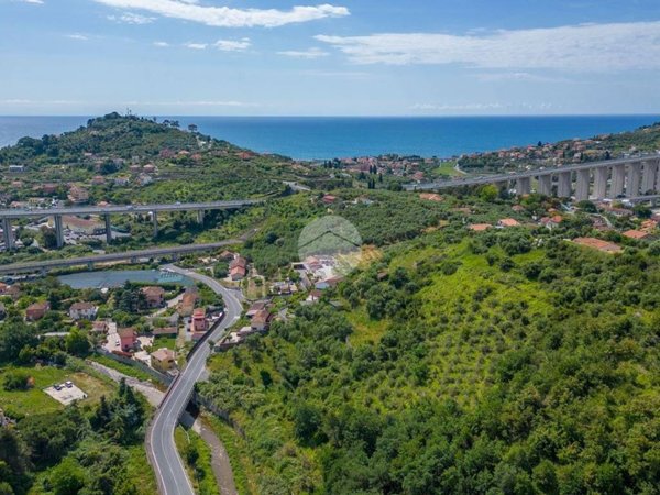 terreno agricolo in vendita ad Imperia