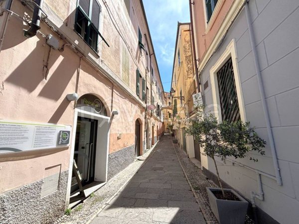 appartamento in vendita ad Imperia in zona Oneglia