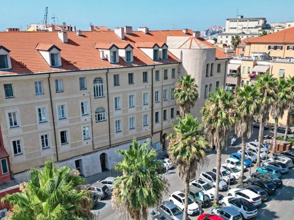 appartamento in vendita ad Imperia in zona Oneglia