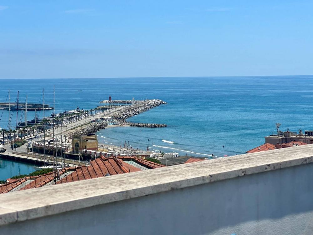 appartamento in vendita ad Imperia in zona Porto Maurizio