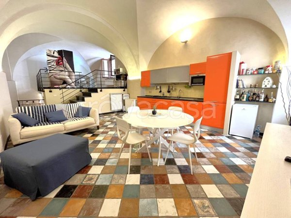 appartamento in vendita ad Imperia in zona Porto Maurizio