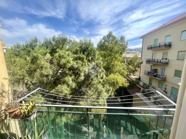 appartamento in vendita ad Imperia in zona Porto Maurizio