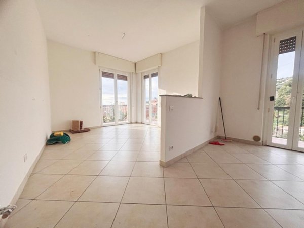 appartamento in vendita ad Imperia in zona Porto Maurizio