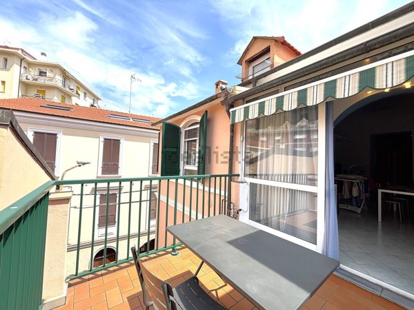 appartamento in vendita ad Imperia in zona Porto Maurizio