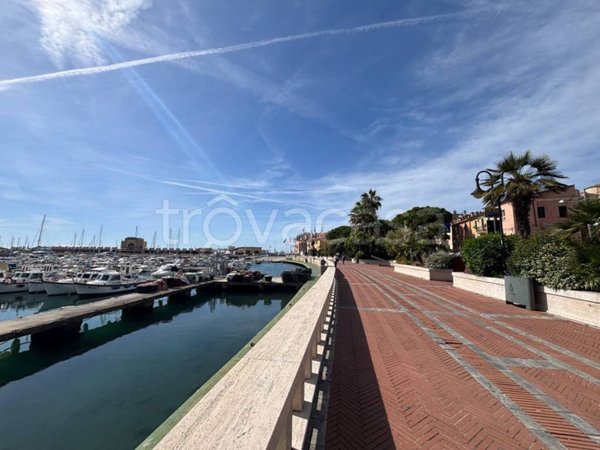 appartamento in vendita ad Imperia in zona Porto Maurizio
