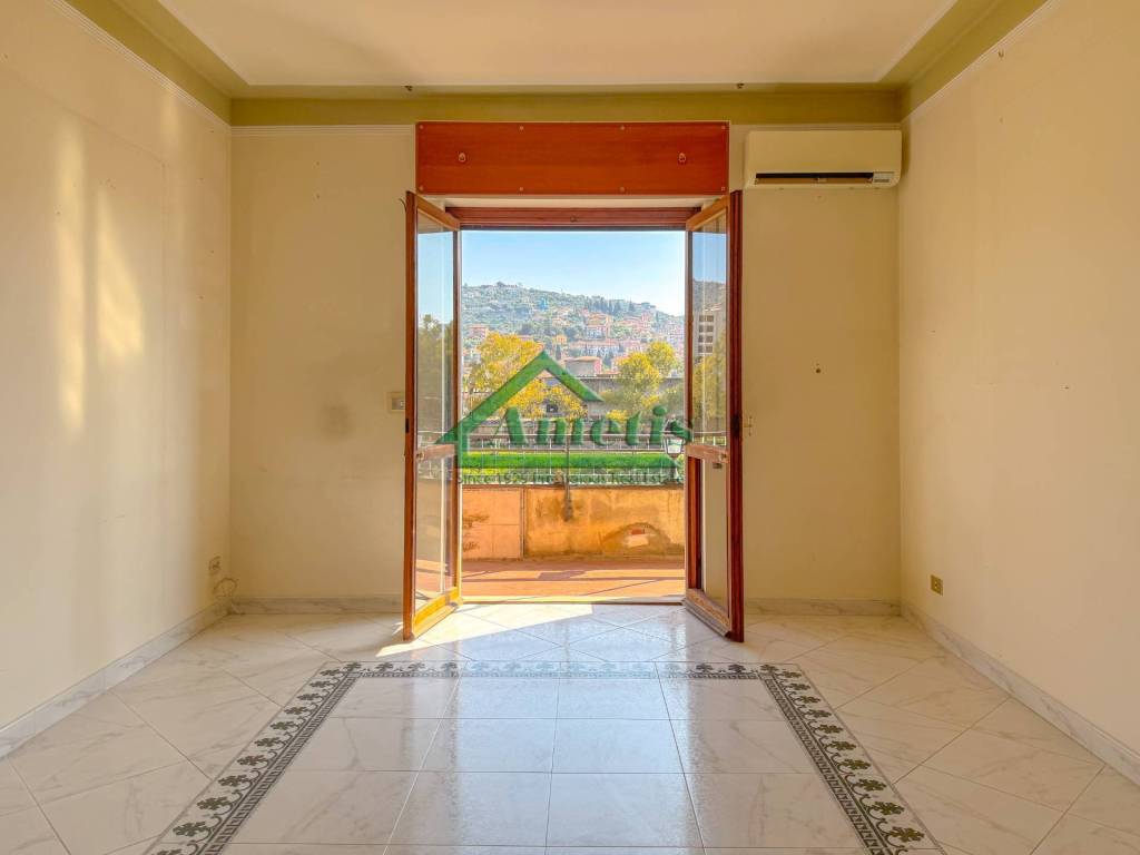 appartamento in vendita ad Imperia in zona Oneglia