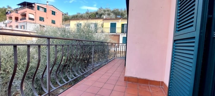 appartamento in vendita ad Imperia in zona Cantalupo