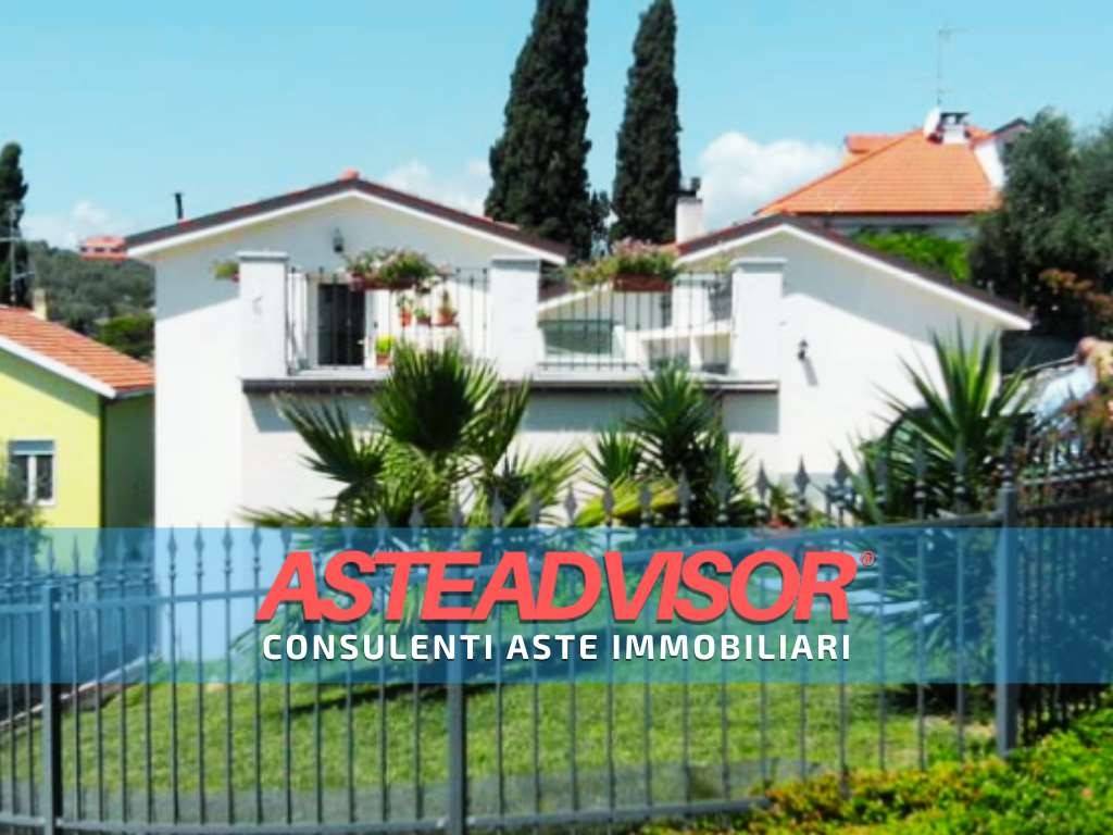 appartamento in vendita ad Imperia in zona Porto Maurizio