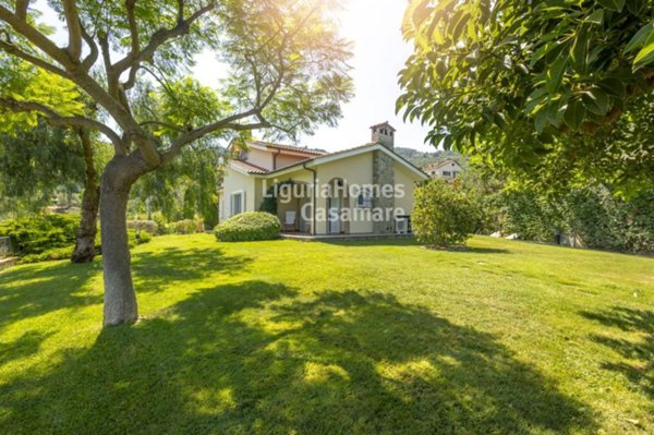 casa indipendente in vendita ad Imperia in zona Torrazza / Clavi
