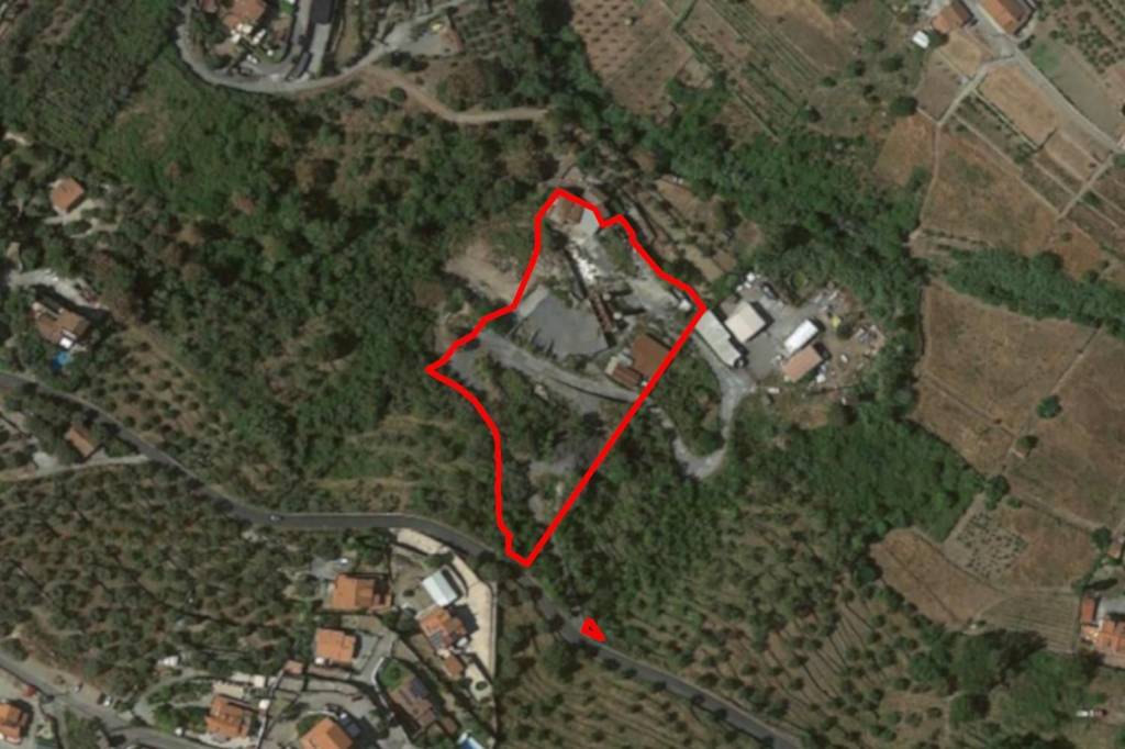 terreno edificabile in vendita ad Imperia