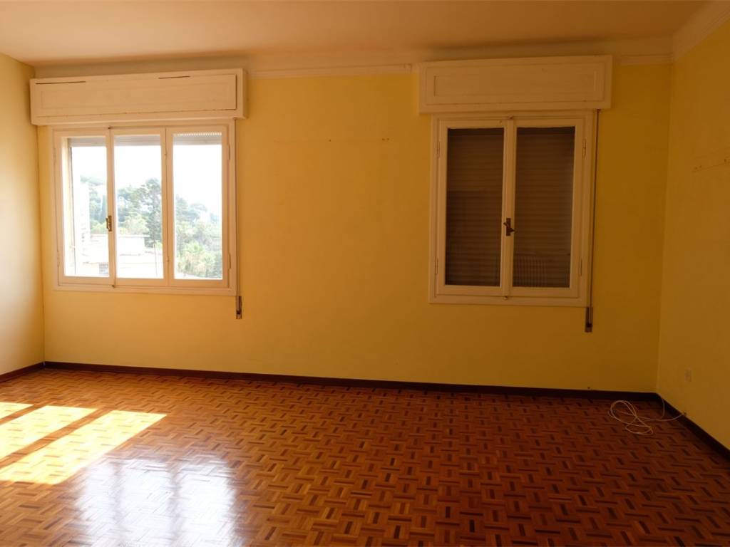 appartamento in vendita ad Imperia in zona Oneglia