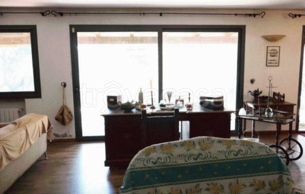 casa indipendente in vendita ad Imperia in zona Porto Maurizio