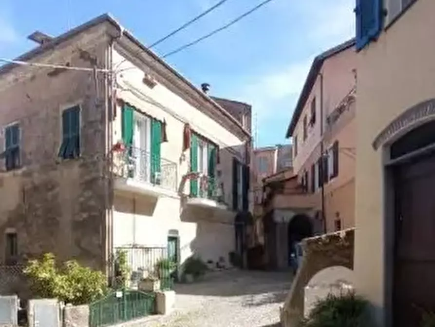 quadrivano in vendita ad Imperia in zona Moltedo
