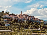 casa indipendente in vendita ad Imperia in zona Torrazza / Clavi