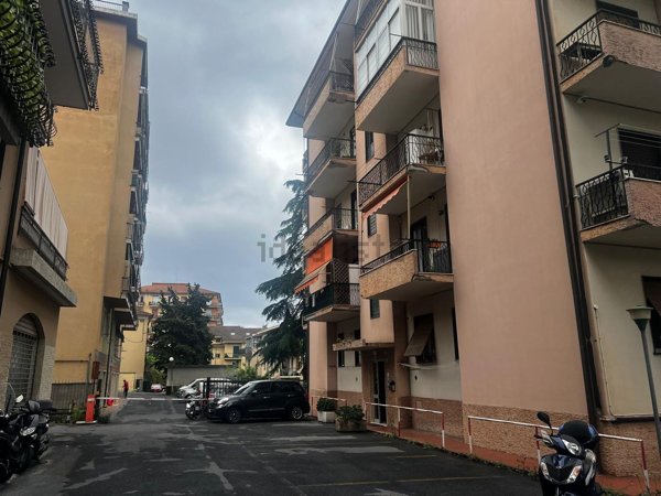 appartamento in vendita ad Imperia in zona Porto Maurizio