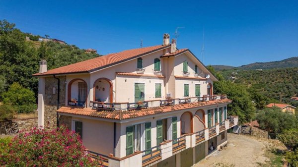 appartamento in vendita ad Imperia