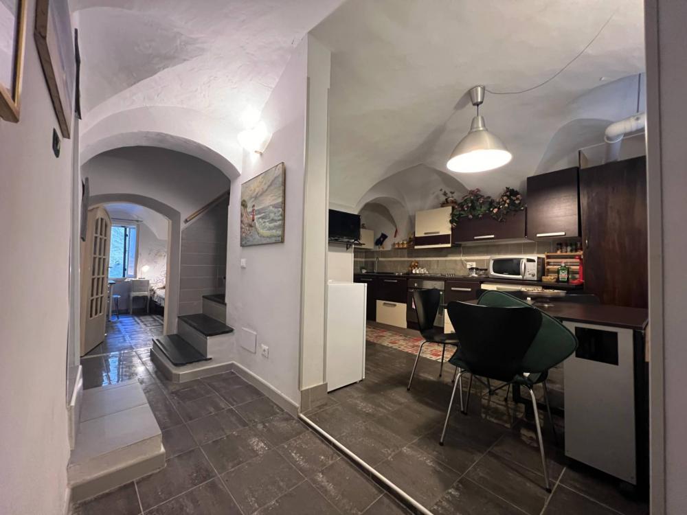 appartamento in vendita ad Imperia in zona Porto Maurizio