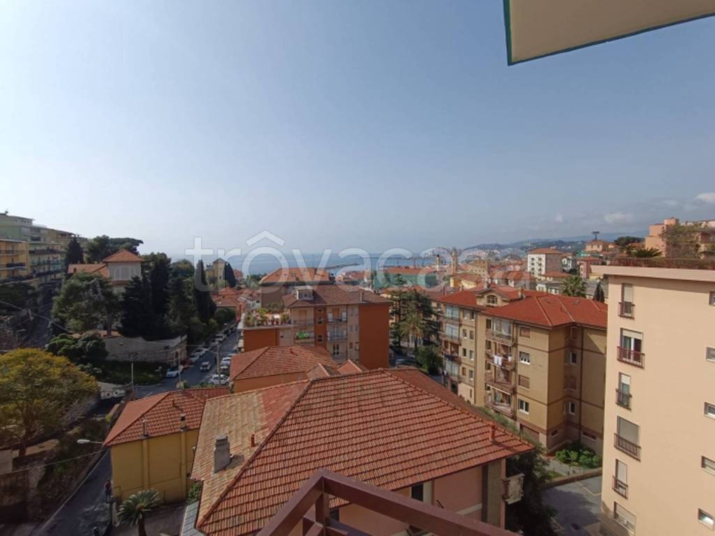 appartamento in vendita ad Imperia in zona Oneglia