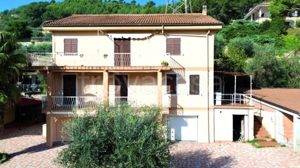 appartamento in vendita ad Imperia in zona Oneglia