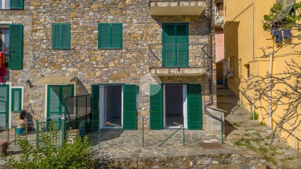 appartamento in vendita ad Imperia in zona Moltedo