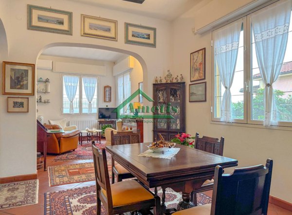 appartamento in vendita ad Imperia in zona Porto Maurizio