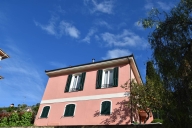 casa indipendente in vendita ad Imperia in zona Porto Maurizio