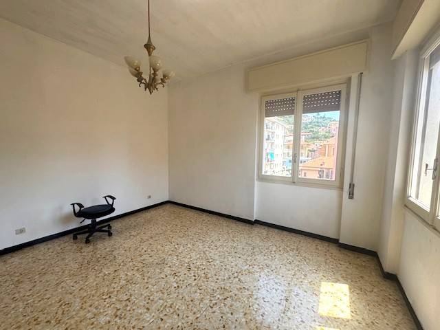 appartamento in vendita ad Imperia in zona Oneglia