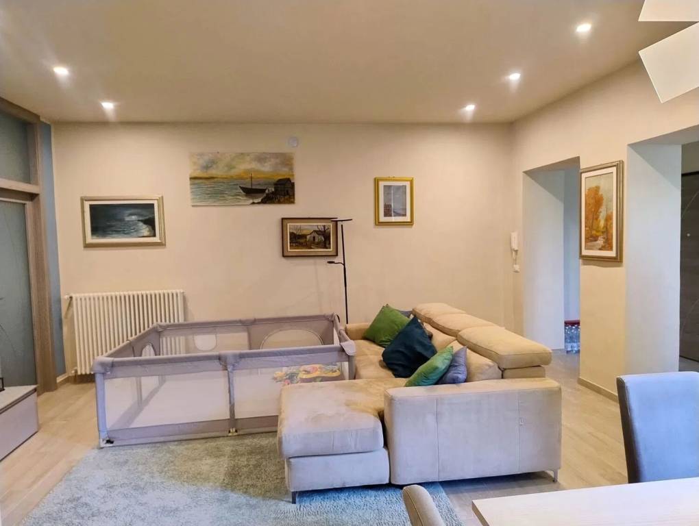 appartamento in vendita ad Imperia in zona Porto Maurizio