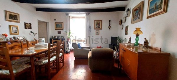 appartamento in vendita ad Imperia in zona Porto Maurizio