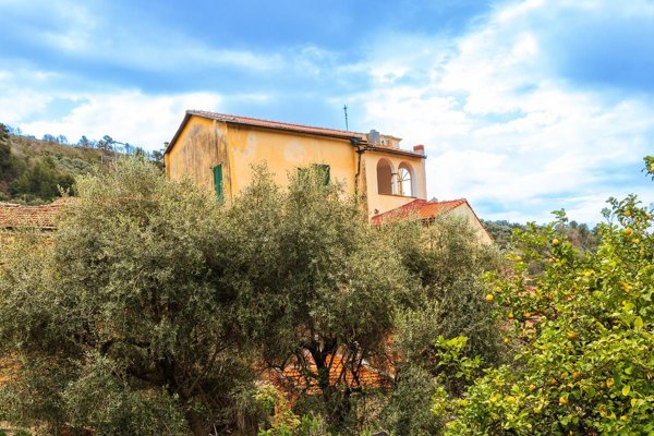 appartamento in vendita ad Imperia in zona Torrazza / Clavi