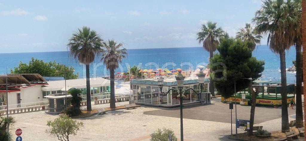 appartamento in vendita ad Imperia in zona Oneglia