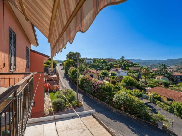 appartamento in vendita ad Imperia in zona Porto Maurizio