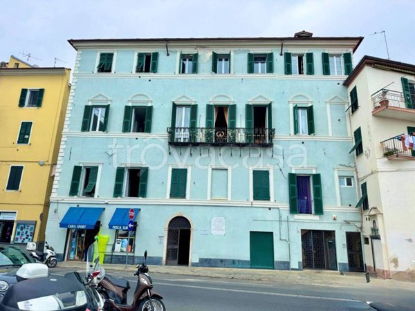appartamento in vendita ad Imperia in zona Oneglia