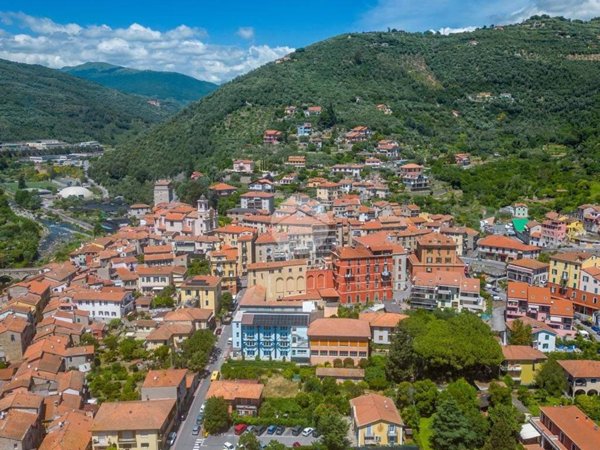 appartamento in vendita ad Imperia in zona Oneglia